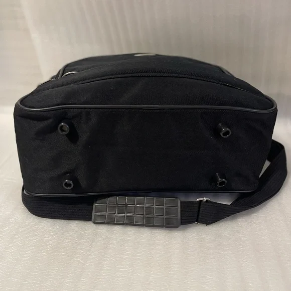 Black American Airlines Elegance Collection Travel Tote Bag - Picture 10 of 16